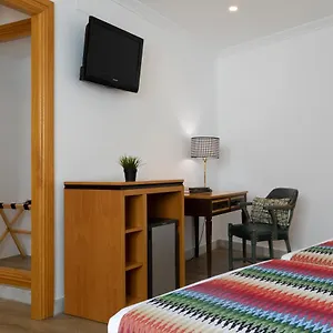 https://don-curro.hotelsinnerja.org